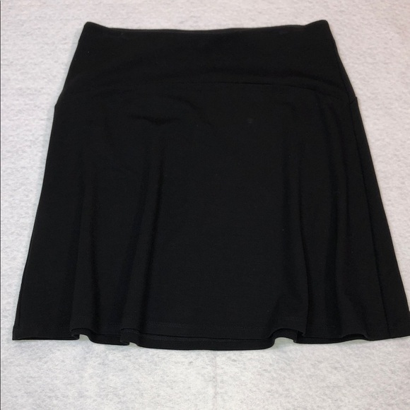 LOFT Dresses & Skirts - LOFT Black A-line Flowy Mini Skirt (B1)